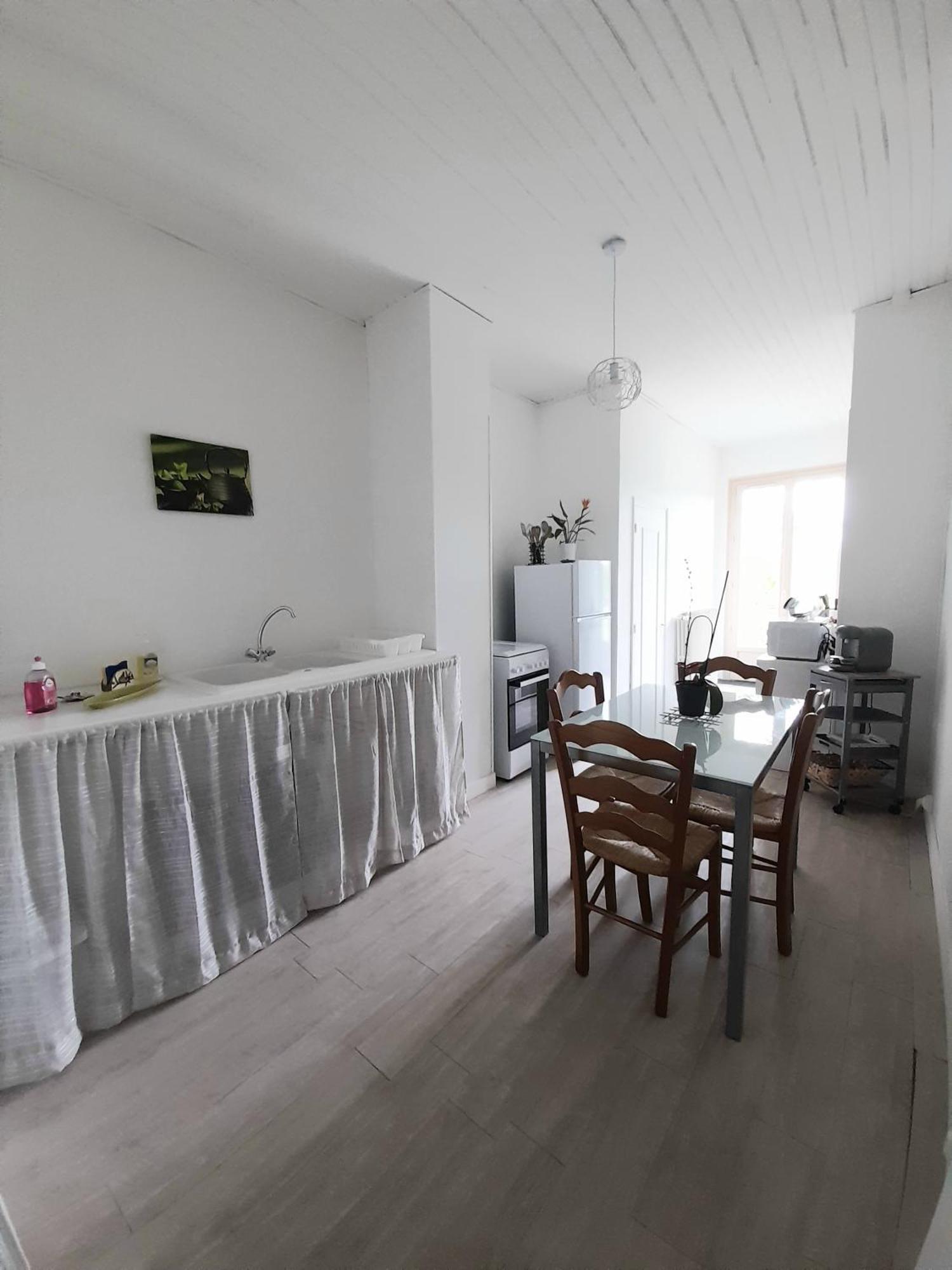 L'Oasis Apartment Mouleydier Bagian luar foto